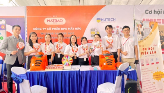 Team Tuyển Dụng Mắt Bão BPO "Đổ Bộ" HUTECH Career Day 2023